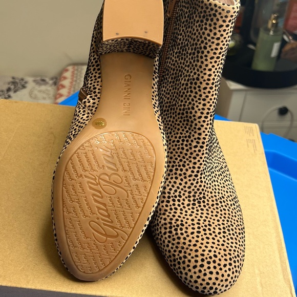 Ankle boots size 8 - Picture 5 of 9